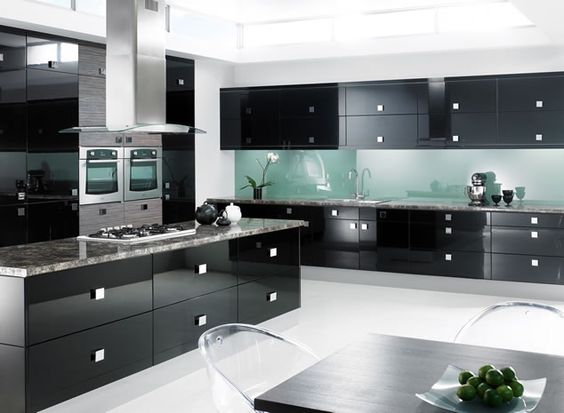 کابینت آشپزخانه براق سیاه